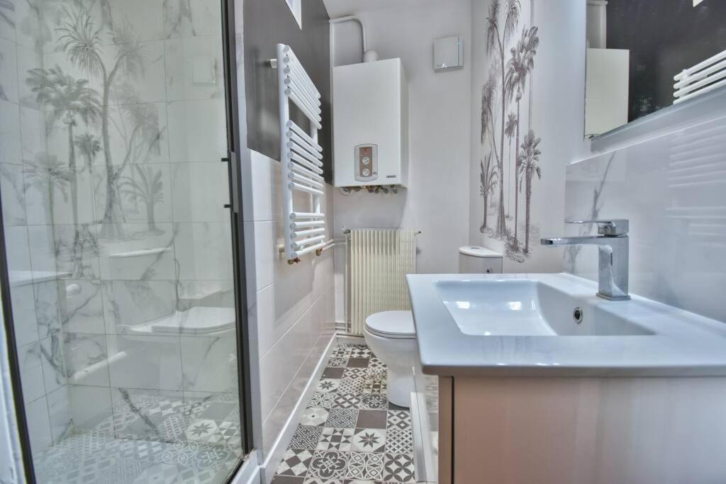 *Au Sauna De Maintenon* エクステリア 写真